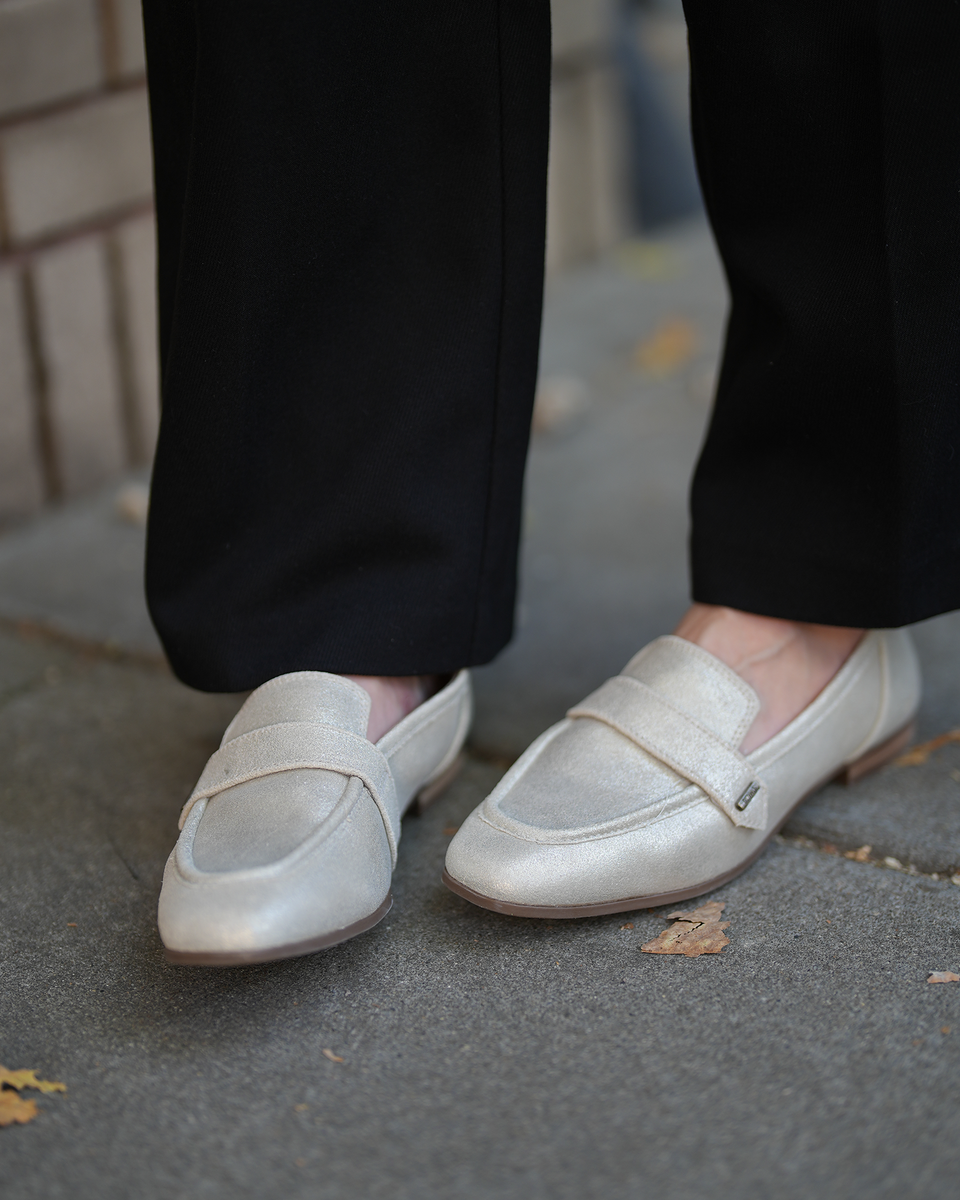 LYNETTE CLASSIC LOAFERS main image 0